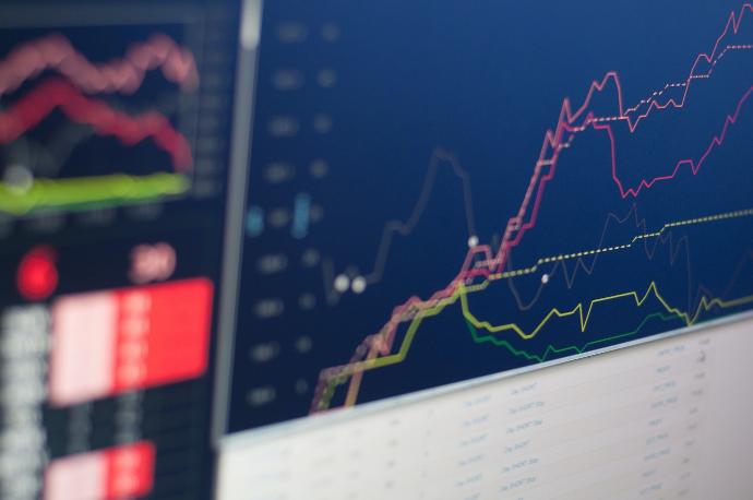 Utilizing the advantages of Elliott Waves and Harmonic Patterns